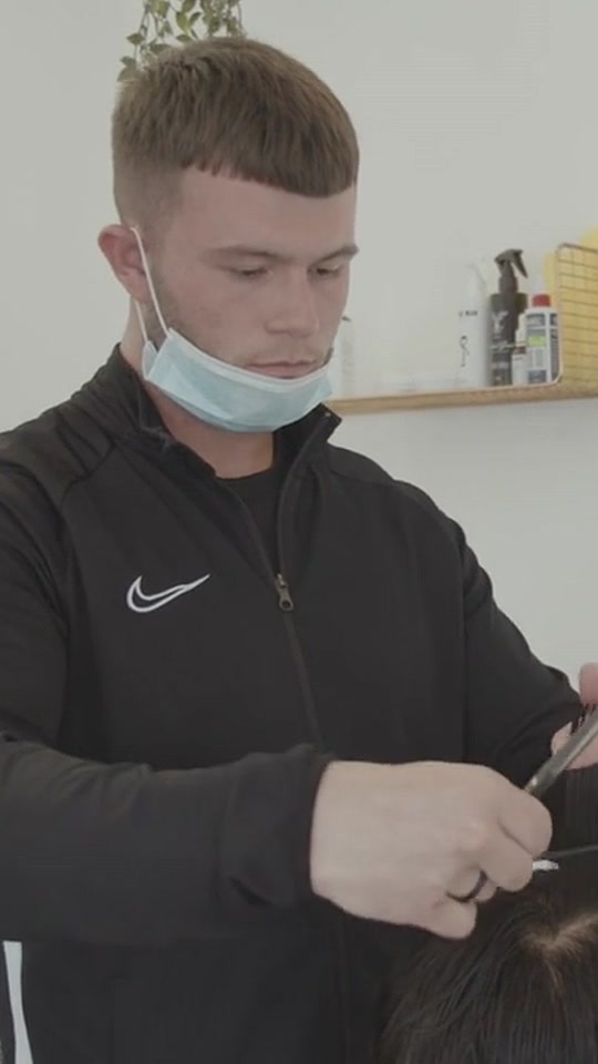 Scissor over comb, watch and learn video from Leicester Barbering Academy