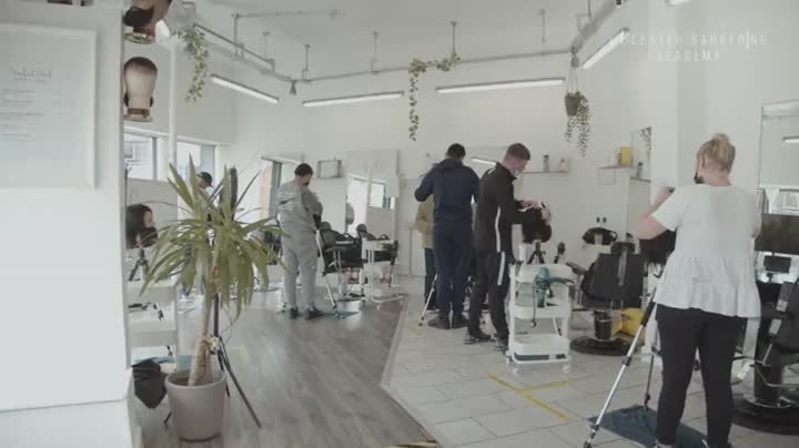 Scissor over comb, watch and learn video from Leicester Barbering Academy